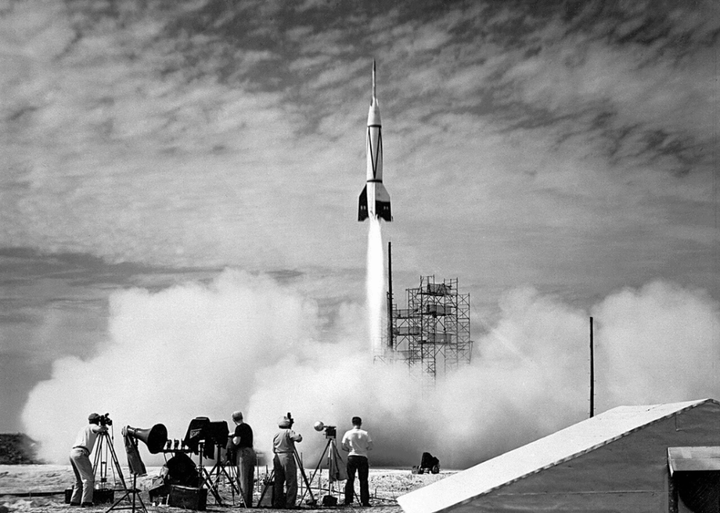 1947: First insects in space
